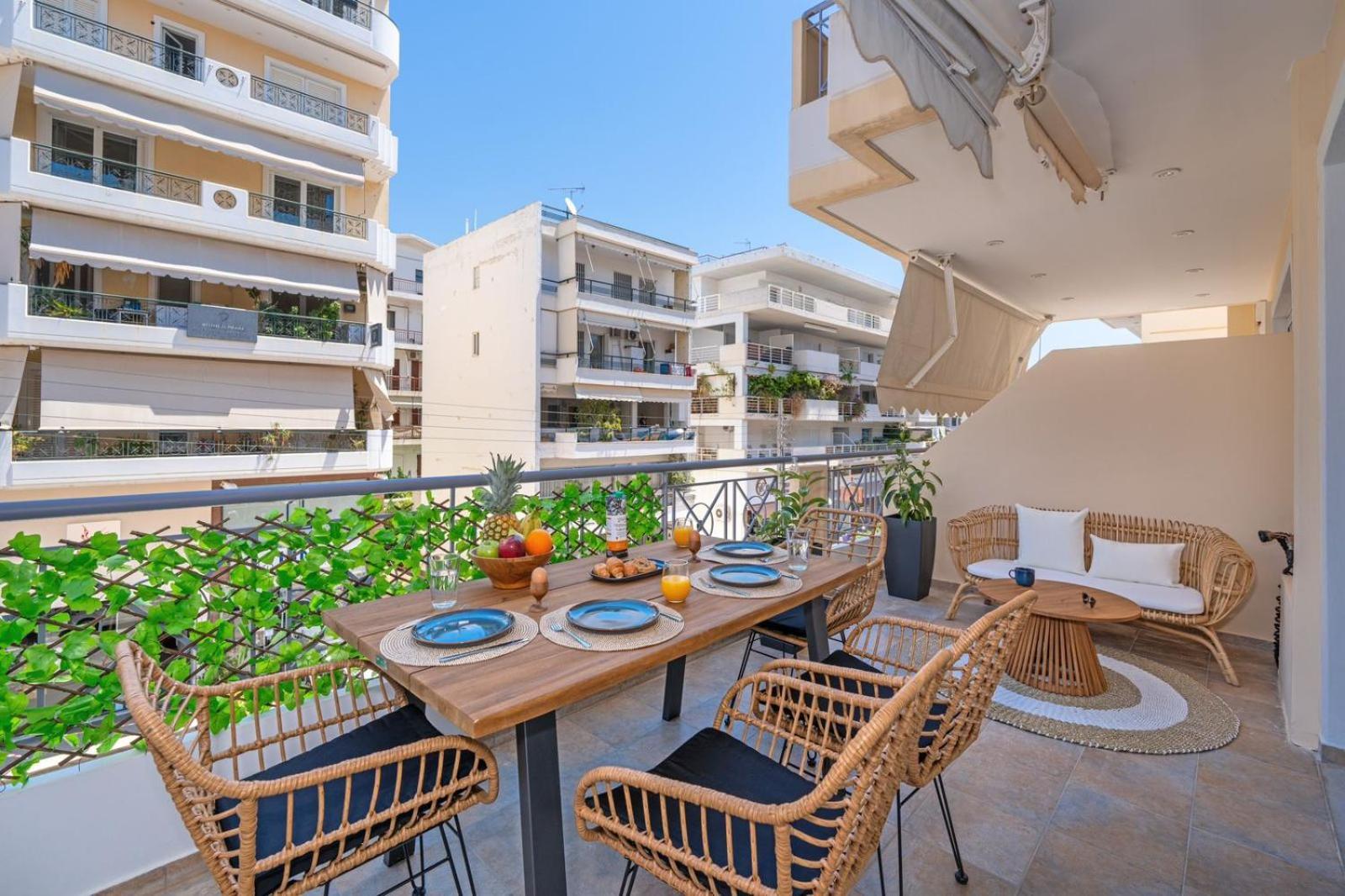 Luxurious Coastal Retreat In Central Glyfada Athens Exterior photo